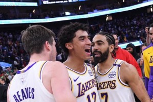 乐鱼app-看齐波普！湖人又一3D新星崛起：4年3200万并不亏