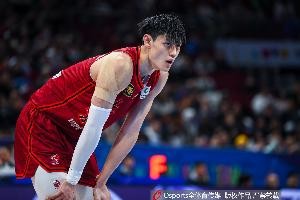 乐鱼app-记者：曾凡博去美国差不多一周 正在努力康复训练中